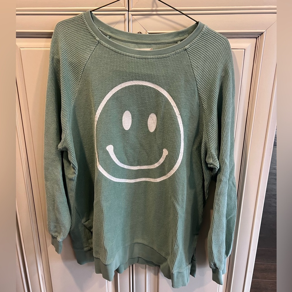 Altar’d State Green Sweater / Top Smiley Face Size S